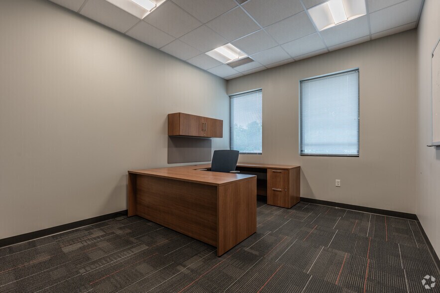 More Photos Of 200 Business Center Dr, Pittsburgh Research And Development For Sale