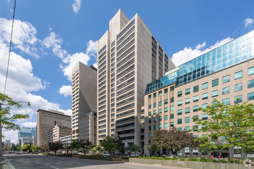 More Photos Of 393 University Ave, Toronto Office For Lease