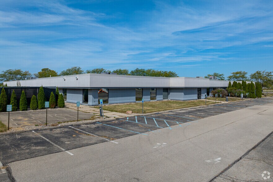 Primary Photo Of 9001 S Walnut St, Daleville Office For Sale