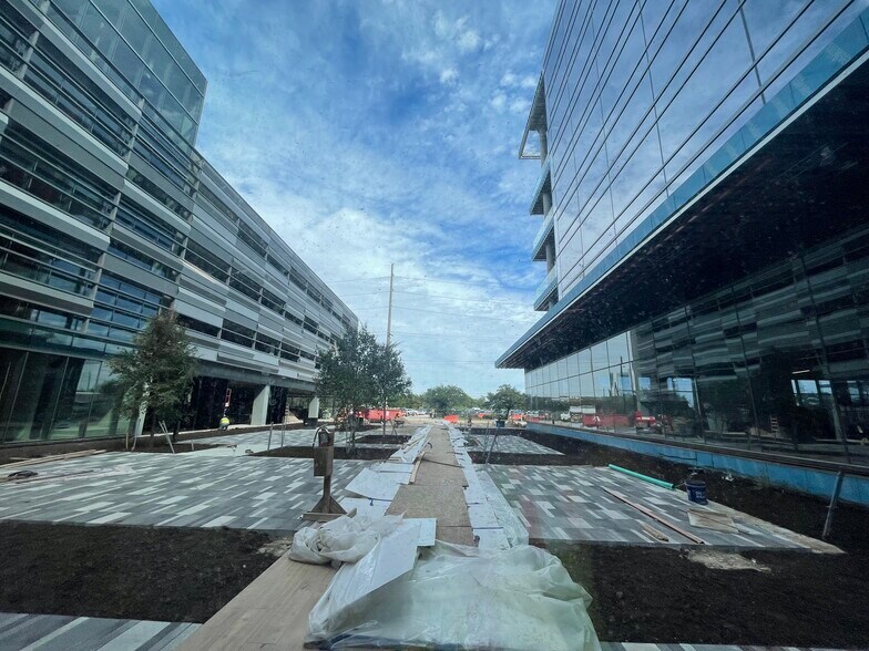 More Photos Of 6420 Levit Green Blvd., Houston Office For Lease