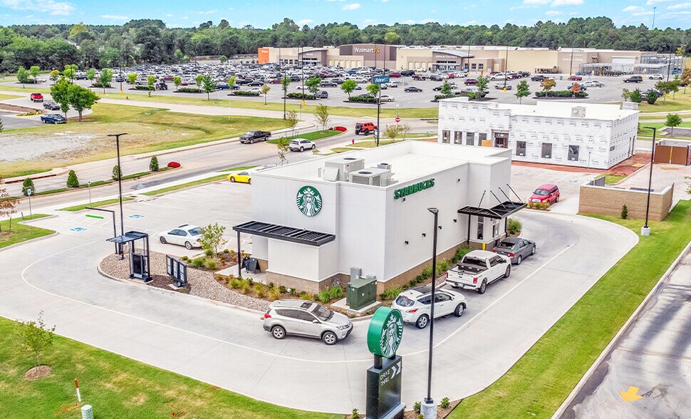 More Photos Of 14307 NE 23rd St, Choctaw Restaurant For Sale