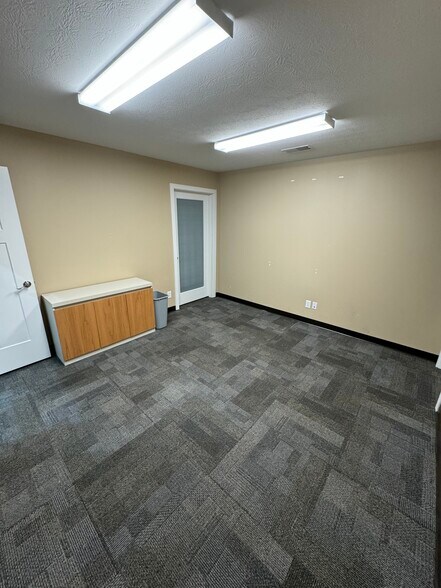 More Photos Of 1201 W Alto Rd, Kokomo Coworking Space