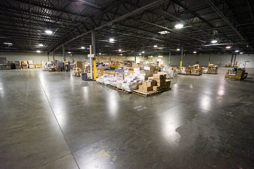More Photos Of 2255 Longfibre Rd, Yakima Warehouse For Lease