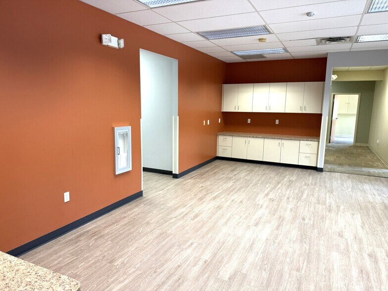 More Photos Of 300 Old Forge Ln, Kennett Square Medical For Lease