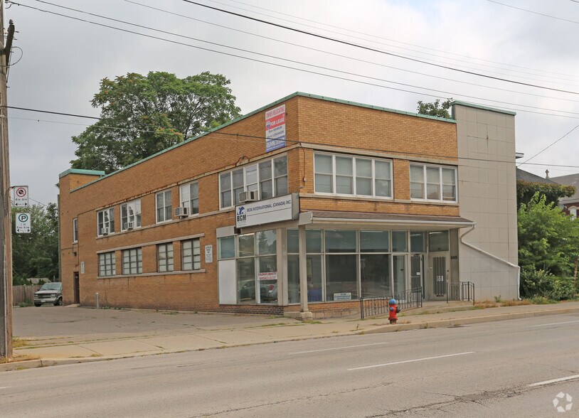 More Photos Of 683-685 Main St E, Hamilton Medical For Sale