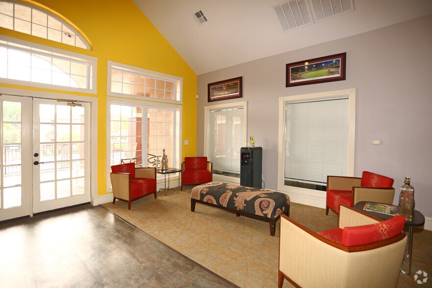 More Photos Of 215 Spencer Pl, Cayce Apartments For Sale
