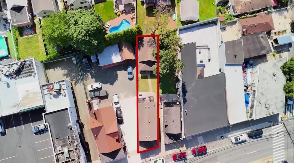 More Photos Of 4028 Hylan Blvd, Staten Island Storefront Retail Office For Sale