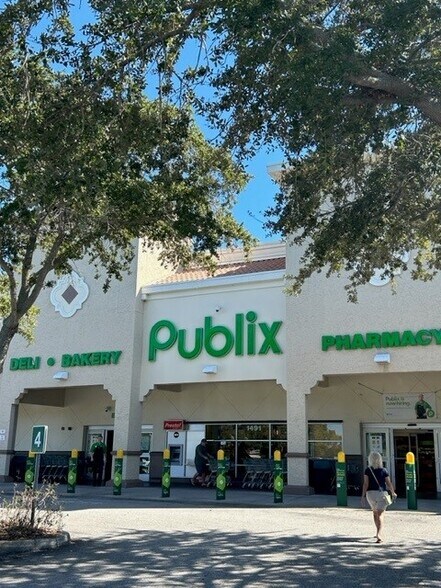 More Photos Of 1483-1575 Main St, Dunedin Unknown For Lease