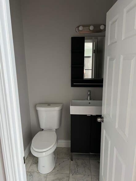 More Photos Of 191 Everett St, Boston Apartments For Sale