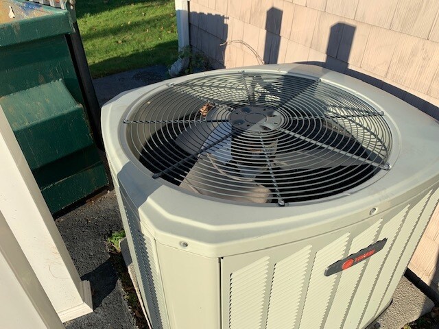 More Photos Of 12 Bank Ave, Smithtown Office For Lease