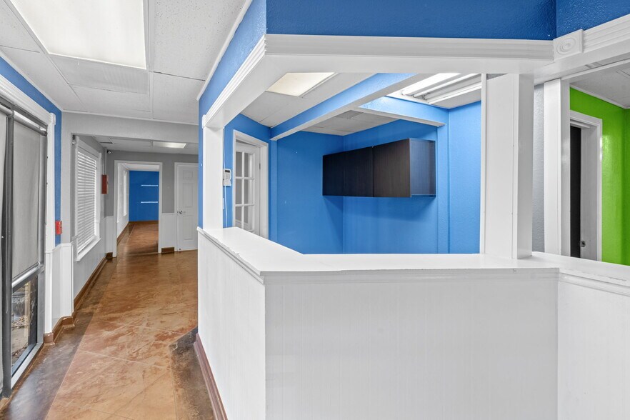 More Photos Of 5620 Rowlett Rd, Rowlett General Retail For Sale