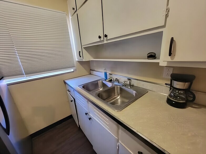 More Photos Of 58 W Nottingham Rd, Dayton Apartments For Sale