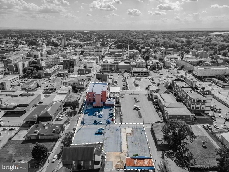 More Photos Of 100 W Franklin St, Hagerstown Office Residential For Lease