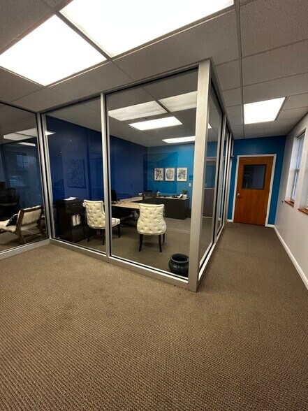 More Photos Of 137 Commerce Park Dr, Westerville Office For Sale