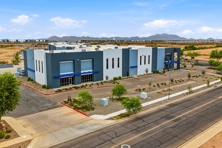 More Photos Of 6459 S Sossaman Rd, Mesa Warehouse For Lease
