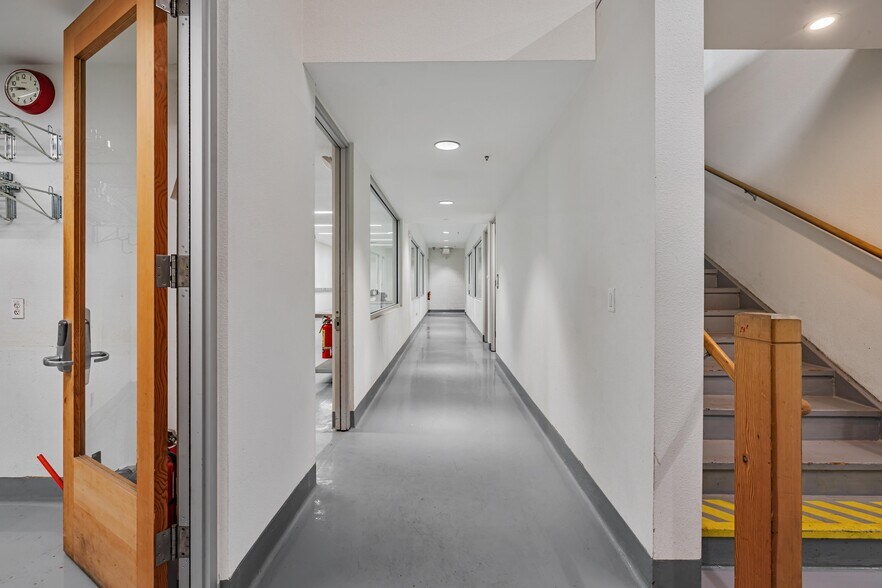 More Photos Of 1320 #1 9th St, Berkeley Industrial For Sale