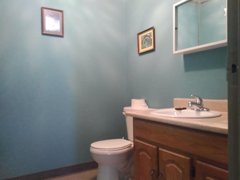 More Photos Of 15 Howard Pl, Kitchener Warehouse For Sale