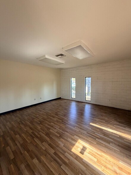 More Photos Of 7635 Serapis Ave, Pico Rivera Warehouse For Lease