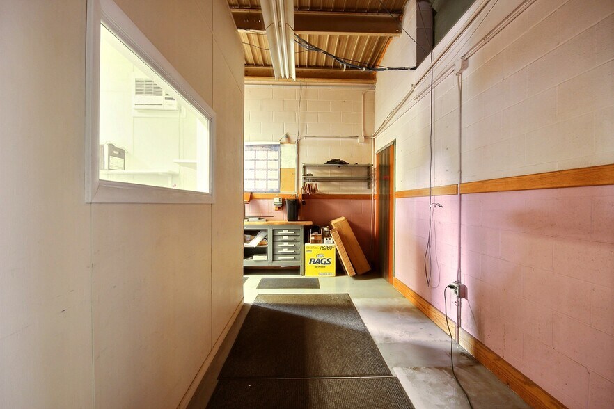 More Photos Of 1431 Production Rd, Fort Wayne Manufacturing For Sale