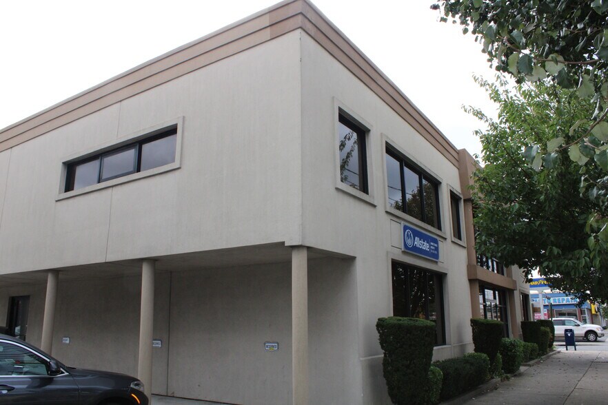 More Photos Of 499 Jericho Tpke, Mineola Office For Lease