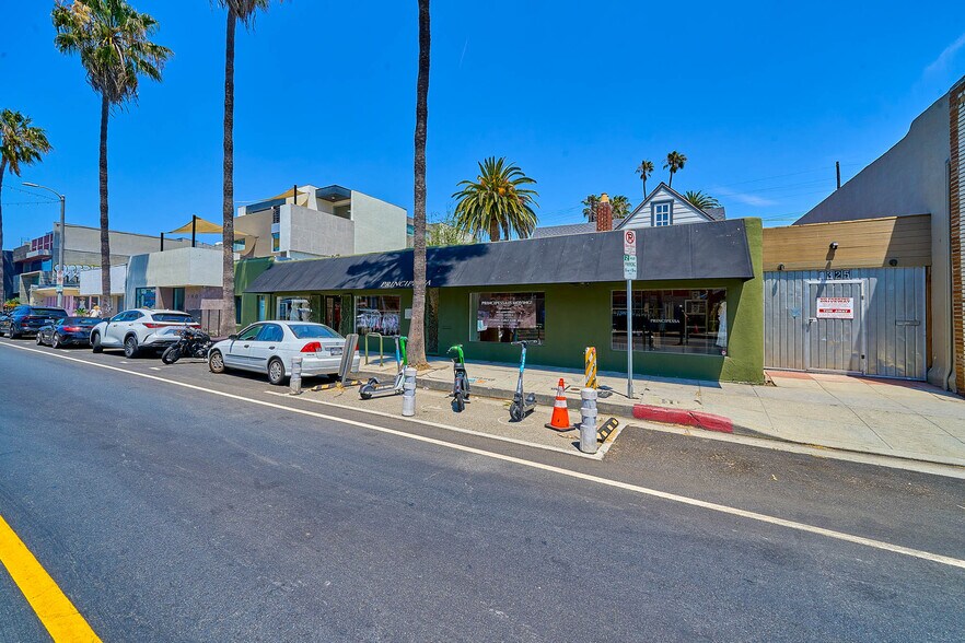 More Photos Of 1321-1325 Abbot Kinney Blvd, Venice Freestanding For Sale