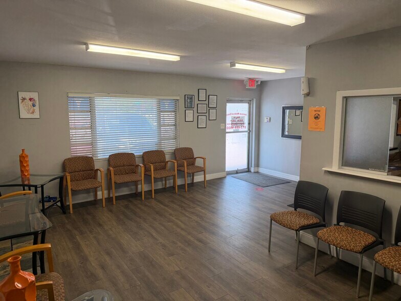 More Photos Of 7009 N Armenia Ave, Tampa Freestanding For Lease