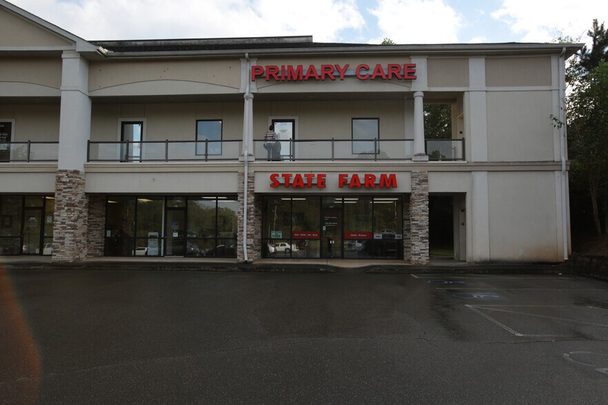 More Photos Of 12 Sammy McGhee Blvd, Jasper Office For Sale