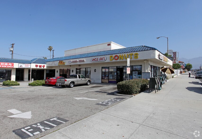 More Photos Of 633 S San Gabriel Blvd, San Gabriel General Retail For Lease