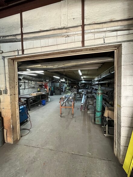 More Photos Of 3911 Sc-24 Hwy, Anderson Light Manufacturing For Sale