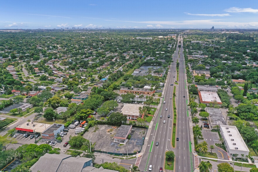 More Photos Of 3870-3890 SW 2nd Ct, Fort Lauderdale Freestanding For Sale