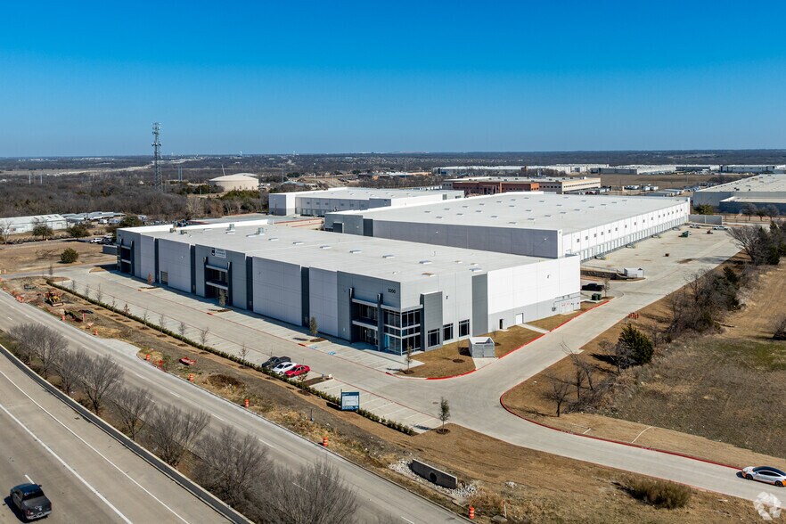 More Photos Of 3361 Redbud Blvd, McKinney Warehouse For Sale