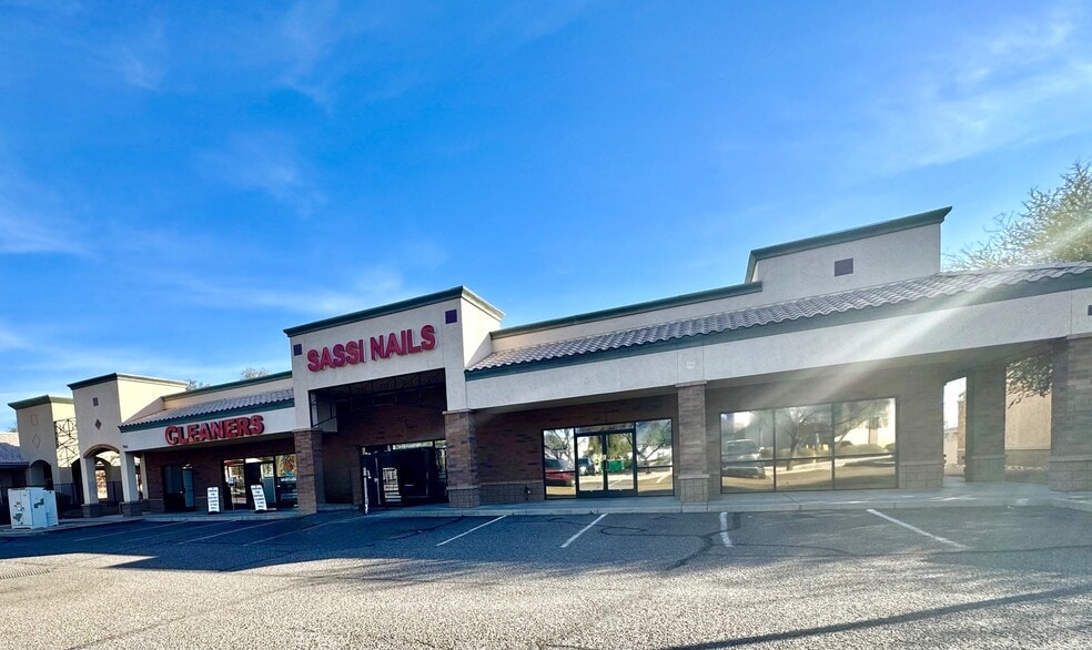 More Photos Of 1965 S Alma School Rd, Chandler General Retail For Lease