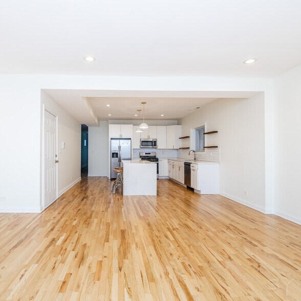 More Photos Of 6711 S Paxton Ave, Chicago Multifamily For Sale