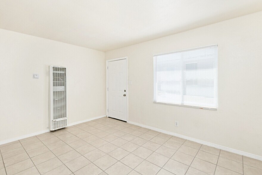 More Photos Of 15564 Hesperia Rd, Victorville Apartments For Sale