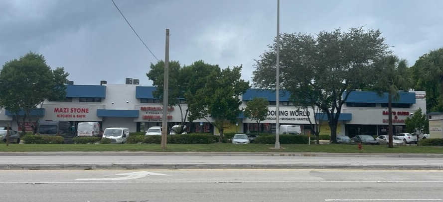More Photos Of 1711-1759 N Powerline Rd, Pompano Beach Showroom For Lease