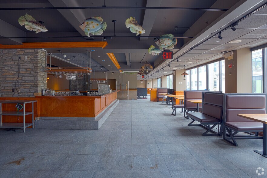 More Photos Of 89-74 162nd St, Jamaica Office For Lease