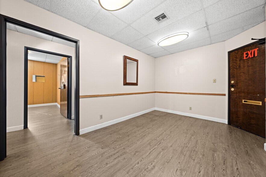 More Photos Of 2089 Vale Rd, San Pablo Office For Sale