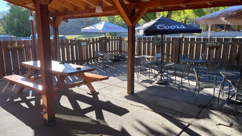 More Photos Of 1414 Cariboo Hwy, Clinton Hotel For Sale