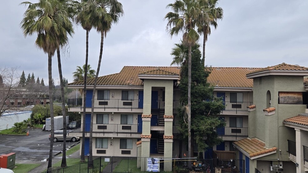 More Photos Of 12249 Folsom Blvd, Rancho Cordova Hotel For Sale