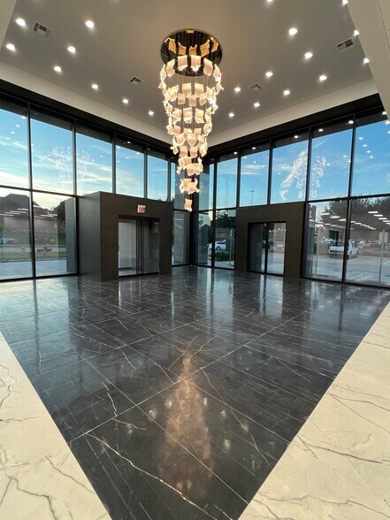 More Photos Of 7300 Riverside Dr, Irving General Retail For Lease