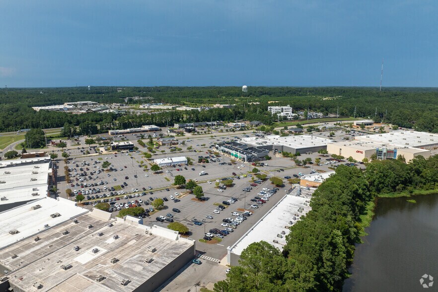 More Photos Of 6880 Us-90, Daphne Freestanding For Lease
