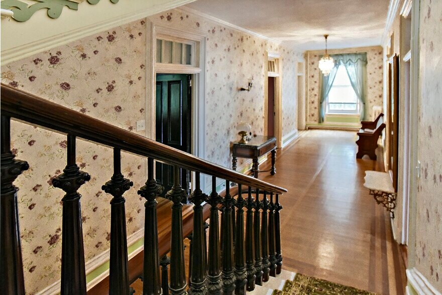 More Photos Of 827 Philadelphia Ave, Chambersburg Specialty For Sale