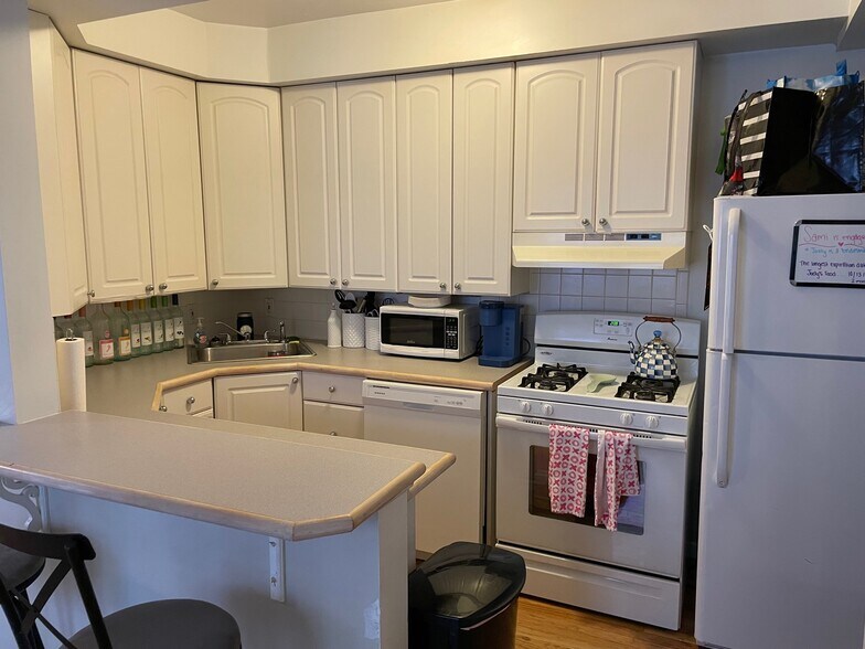 More Photos Of 101 Comstock Ave, Syracuse Apartments For Sale