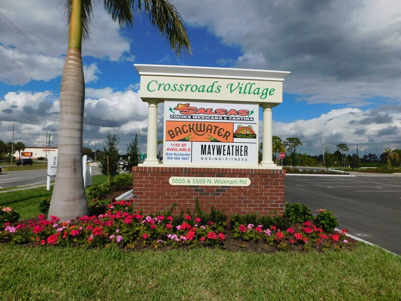 More Photos Of 5555 N Wickham Rd, Melbourne General Retail For Lease