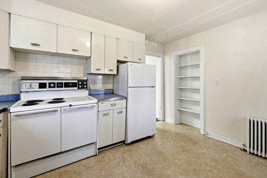 More Photos Of 3 E Market St, Leesburg Office For Sale