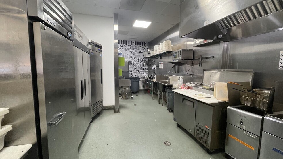 More Photos Of 546 W Compton Blvd, Compton Restaurant For Sale