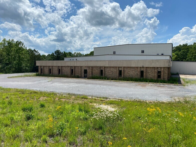 More Photos Of 6936 Industrial Rd, Nunnelly Manufacturing For Lease