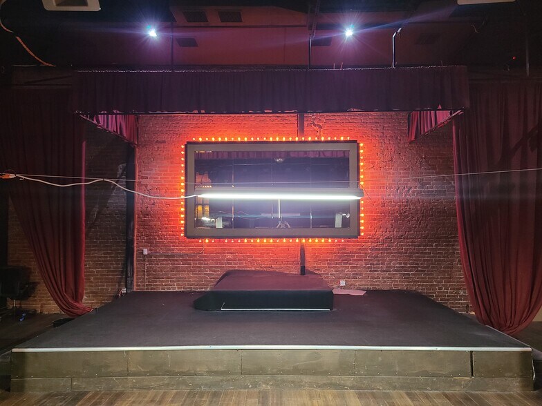 More Photos Of 6356 Hollywood Blvd, Los Angeles Storefront Retail Office For Lease