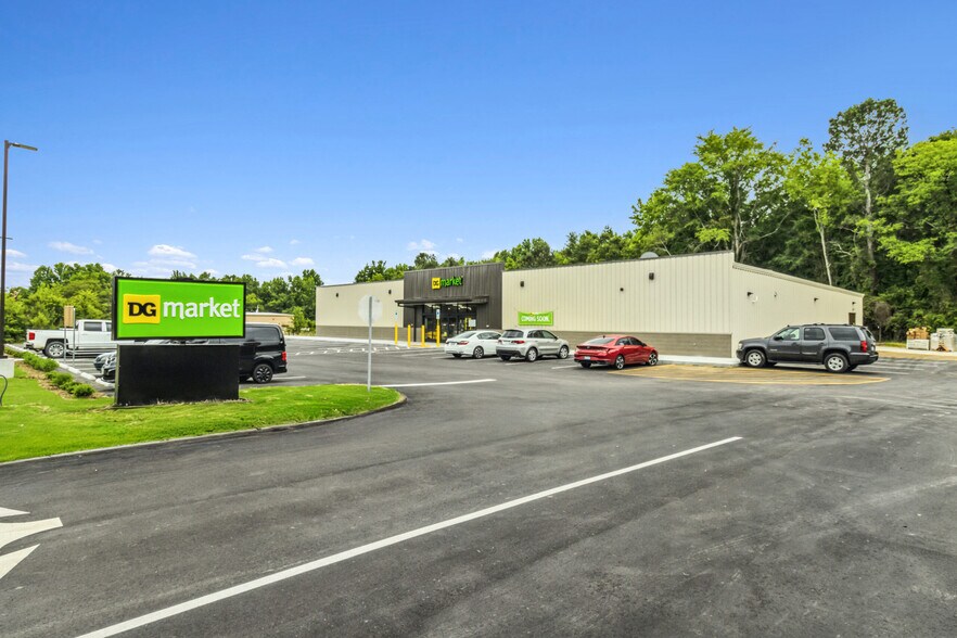 More Photos Of 7988 US-52, Morven General Retail For Sale