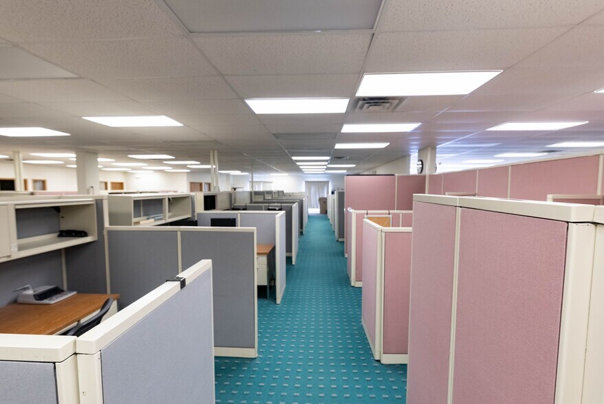 More Photos Of 4132 Elida Rd, Lima Medical For Sale